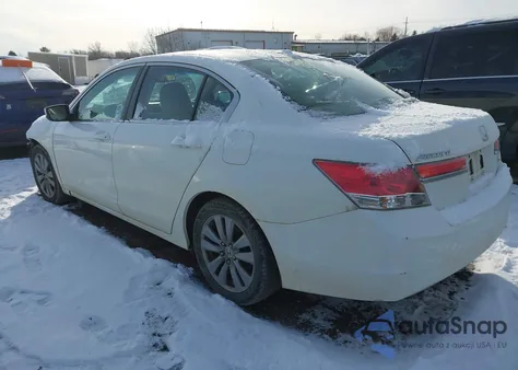 2011 Honda Accord 2.4 Ex-L z USA, uszkodzony, nr VIN 1HGCP2F88BA002319